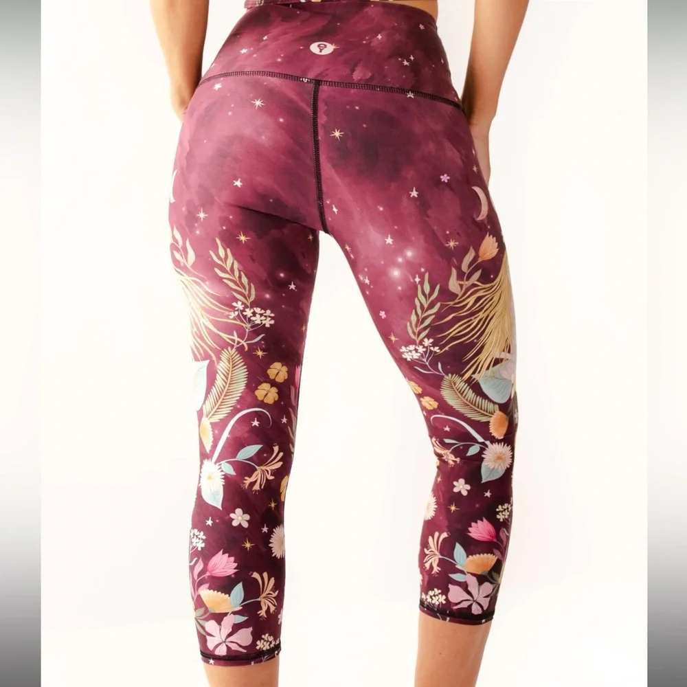 Yoga Democracy The Creator Printed Yoga Crops - Picture 3 of 5